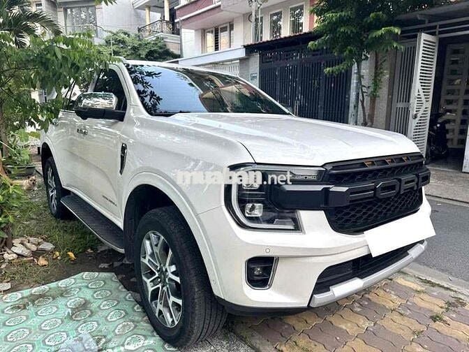 Ford Everest Titanium 2022 2.0L AT 4x4 - 28.000 km