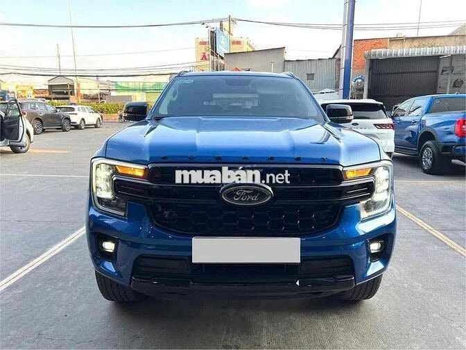 Ford Everest Sport 2023 4x2 AT - 59.000 km