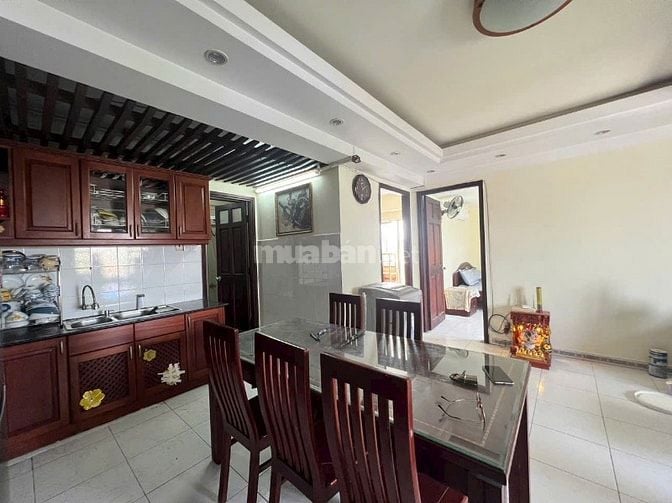 Chung cư Miếu Nổi, Vũ Huy Tấn, BT: 11triệu, 2p ngủ, có nội thất-