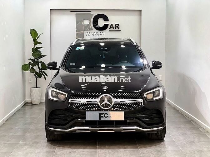 Mercedes Benz GLC300 4MATIC  2021 - 53000 km