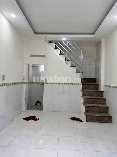 Nhà 2 mặt tiền hẻm, DT 3,5x11m, Gần Công An Tân Hưng.