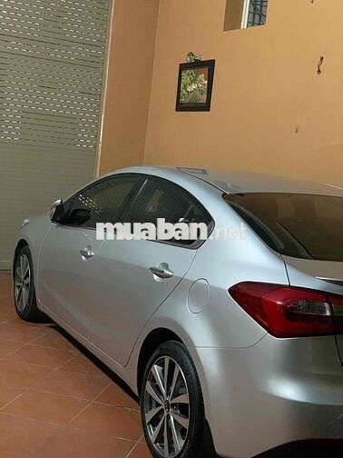 Kia K3 214 2.0 AT