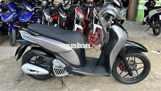 SH Mode 2017 bạc đen ( hỗ trợ góp )