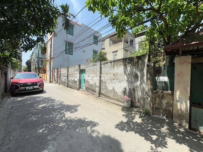 BÁN ĐẤT PHÂN LÔ GIANG BIÊN – 62M2 – MT 5.7M – Ô TÔ tránh – GIÁ 10.1 tỷ