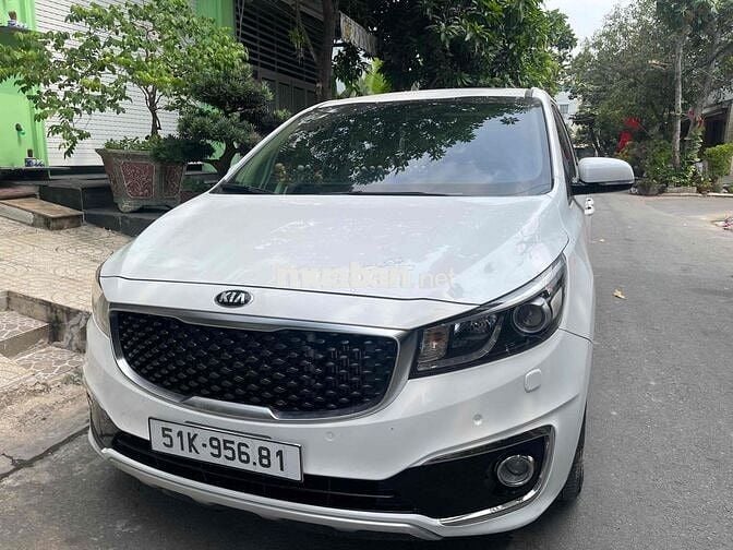Kia Sedona 2017 2.2 DATH - 76000 km