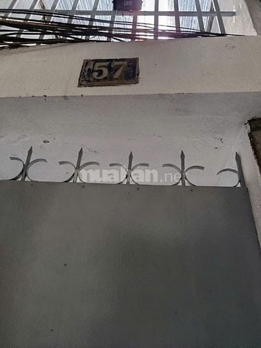 Bán nhà trong ngõ 92 phố Đức Giang Long Biên, DT 60,2m2 xây 2 tầng