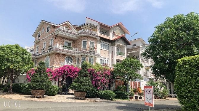 Chính chủ cho thuê Biệt thự phú Mỹ căn góc giá 55triệu