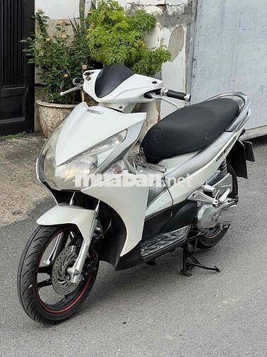 Honda aribalde Fi 2012 khá máy móc êm giá tốt