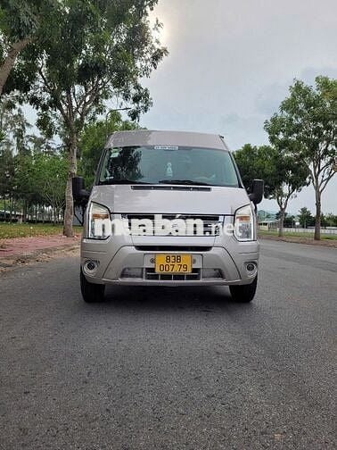 GIA ĐÌNH CẦN BÁN XE FORD TRANSIT LUXURY ĐỜI 2016