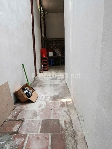 Bán nhà trong ngõ phố Minh Khai, Hai Bà Trưng, DT 38m2 xây cũ 1,5 tầng