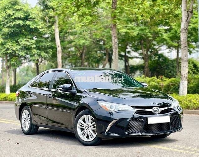 Toyota Camry 2014 SE 2.5 AT - 100000 km