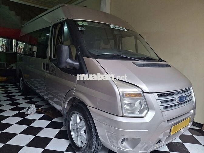 Ford Transit 2018 Standard MID - 215000 km