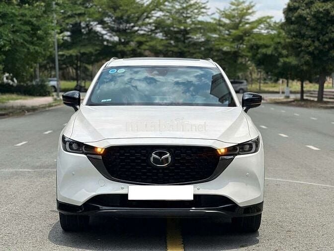 Mazda CX5 2023 - 14000 km