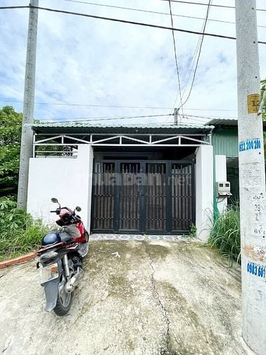 Bán gấp nhà Trần Thị Cẩm, Củ Chi, Sổ hồng riêng, 110m2, giá 720 Triệu