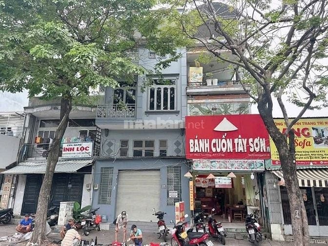 Nhà bán ngang 5,3 mặt tiền đường phạm văn đồng