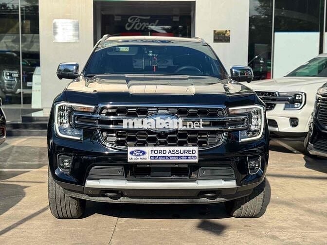 Ford Everest 2023 Titanium 2.0 AT 4x2 - 19000 km
