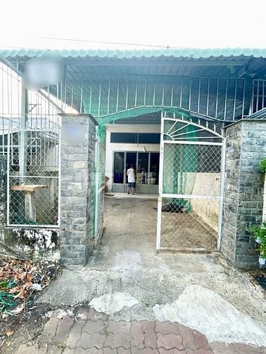 Bán gấp nhà đường Giáp Hải, Củ Chi, 125m2, sổ hồng riêng , giá 655 Tr