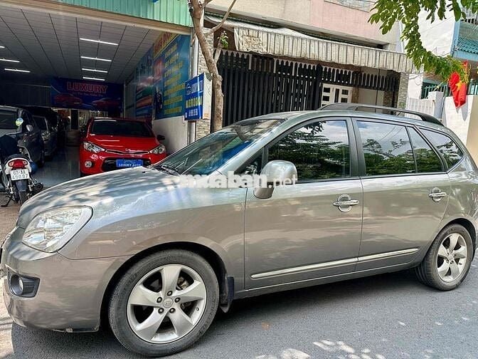 Kia Carens 2009 SX 2.0 AT - 127000 km