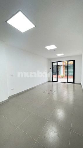 Mặt bằng, cửa hàng 30m2 Lạc Long Quân, Xuân La, Tây Hồ
