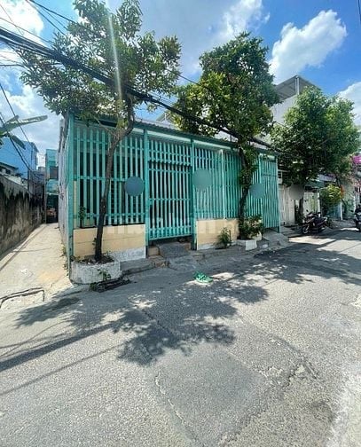 Nhà CĂN GÓC 132M2(8X16.5)2 Tầng-HẺM THÔNG 1/ XE HƠI TRÁNH- DT 20tr/th