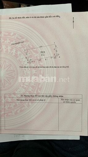 Bán căn nhà ngã 3 phố Nguyễn Cao