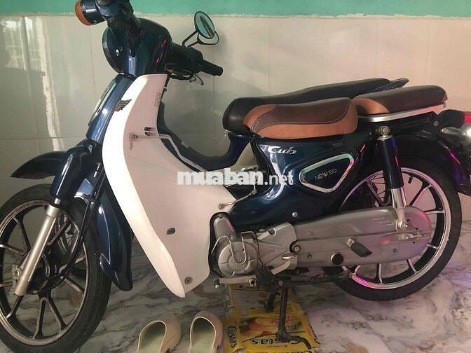 cháu ra trường đổi xe nên bán lại xe 50 cc đời mới