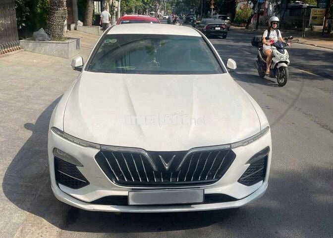 VinFast Lux A2.0 2021 - 40000 km