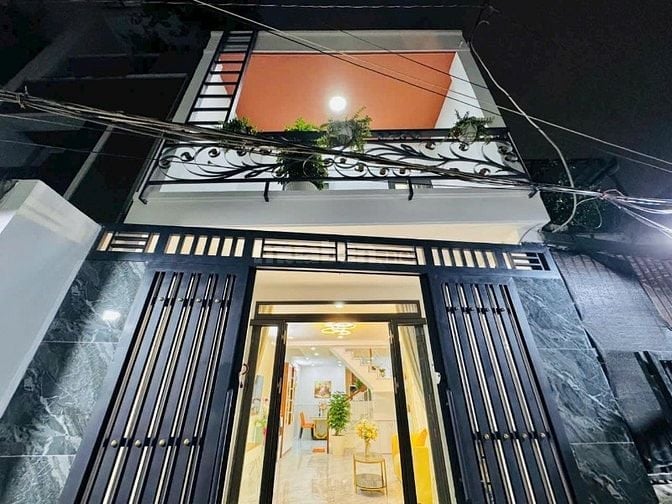 Thu nhập 15tr/tháng-Nhà Hòa Hưng Quận 10 60m2 chỉ 1tỷ880 sổ hồng riêng