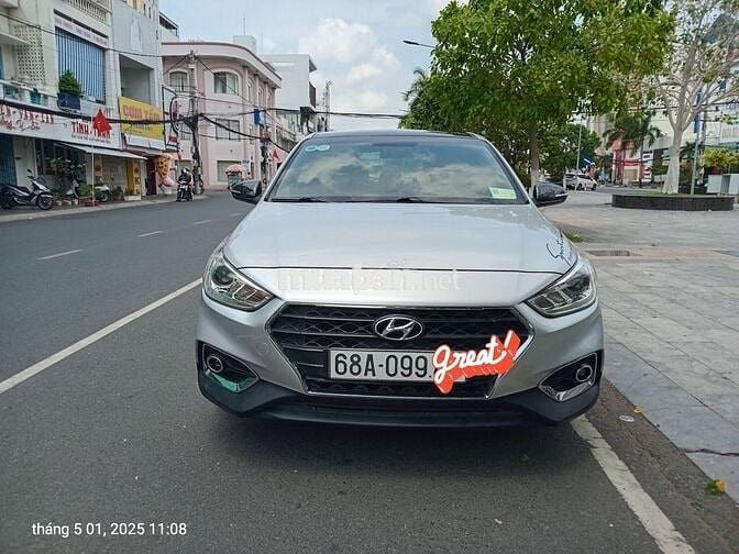 Hyundai Accent 2018 1.4 CVT - 83700 km