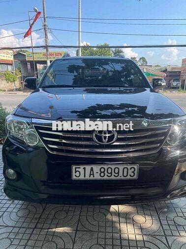 Toyota Fortuner 2014 - 100000 km