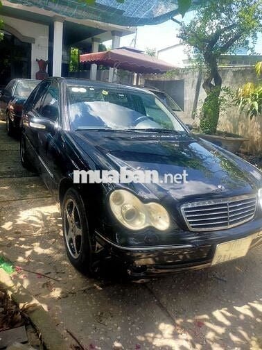 Mercedes Benz C240