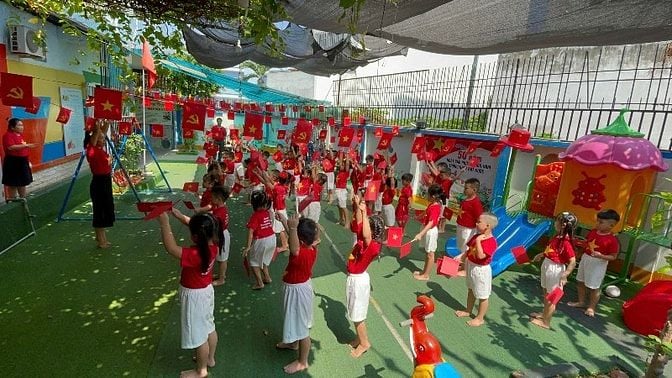 Tuyển Giáo Viên - Bảo Mẫu Mầm Non