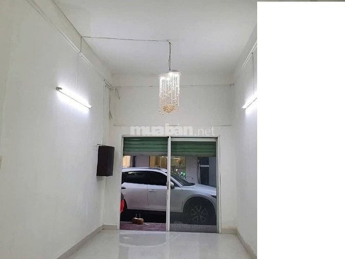 Cho thuê nhà mặt tiền  Bàn Cờ, P.3, Q.3 giá 16tr