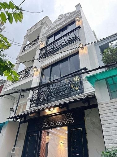 HẺM OTO HAI BÀ TRƯNG, QUẬN 3 NHÀ 3 TẦNG GIÁ 4TỶ500 /45m2 CHO THUÊ 18TR