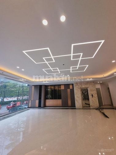 Cho thuê toà mặt đường Láng, 280m2