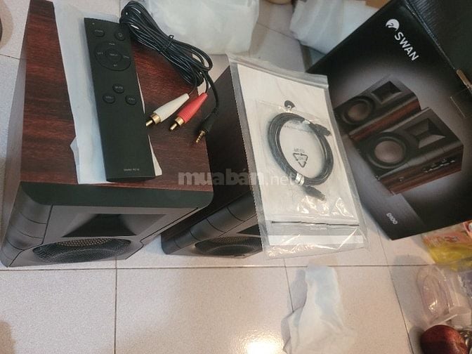 Loa Swan D100 xinh, ngoan, còn thơm mùi hộp like new 99%