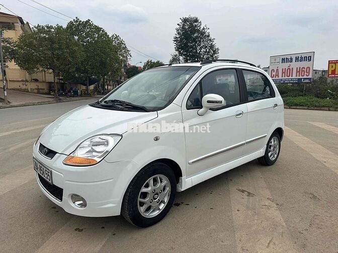 xe nhập khẩu 5 chỗ số tự động, nhỏ gọn nhẹ nhàng