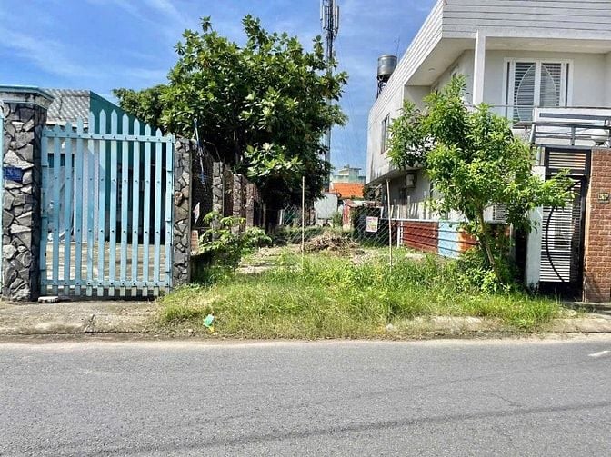 Chủ Gửi Bán Đất lọt khe một sẹt 20 mét cách Mặt Tiền Đường lớn 