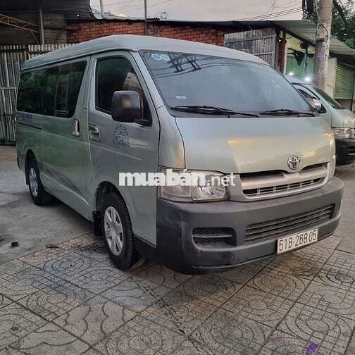 TOYOTA 6 CHỖ 850KG MÁY DẦU