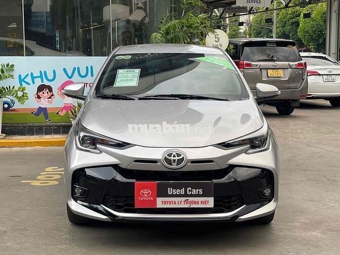 Toyota Vios 1.5E CVT  xem xe thương lượng mạnh