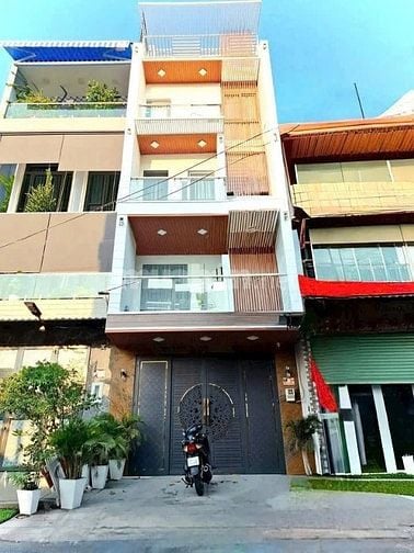 Bán gấp nhà 95.8m² Trần Quang Diệu Q3, hẻm ô tô, sổ hồng riêng giá 6tỷ