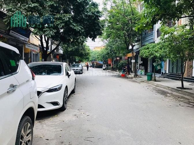  CHO THUÊ NHÀ TẦNG 1 ngay đầu ngõ 265 phố Bồ Đề, 