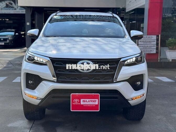 Fortuner 2022 2.4AT - Máy Dầu Số Tự Động- Đi Lướt