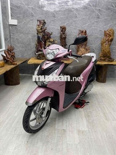 Honda Vision chính chủ máy bao zin êm. odo 26k