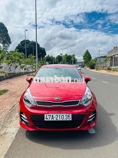 Kia Rio 2015 1.4 AT Hatchback - 37000 km