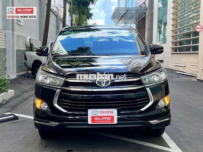 Toyota Innova Venturer AT 2018-Tặng trước bạ