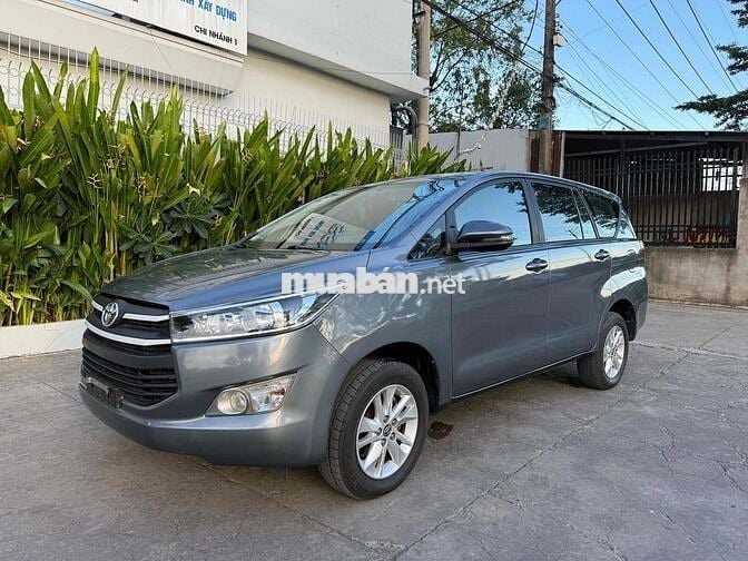 Toyota Innova 2019 2.0E - máy số zin có nhận GL