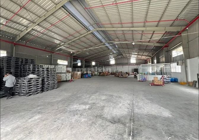 Cho thuê kho xưởng 2200m2 QL 1A, Bình Chiểu, Thủ Đức gần chợ đầu mối