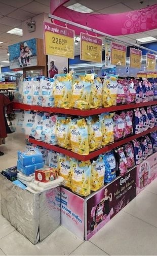 Tuyển Gấp Lao Động Phổ Thông Trực Quầy, Sắp hàng , Đóng Gói sản phẩm.