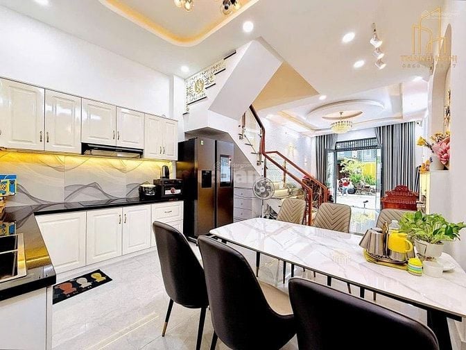 Chỉ với 2,460tỷ bạn đã sở hữu căn nhà Đường Đỗ Thị Lời p9 q3